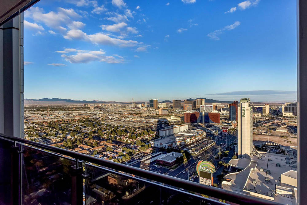 The view of the Strip from one of the high-rise units at Palms Place. (Palms Place)