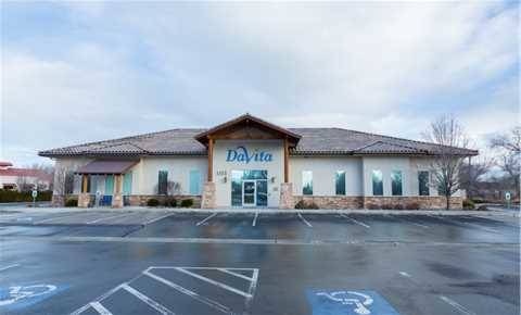 Marcus & Millichap, a leading commercial real estate investment services firm with offices throughout the United States and Canada, announces the sale of DaVita Dialysis, a 8,000-square-foot n ...
