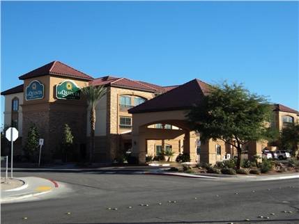 Marcus & Millichap has announced the sale of La Quinta Inn & Suites Las Vegas Airport South, a 140-room hospitality property. The asset sold for $17,500,000. (Courtesy)
