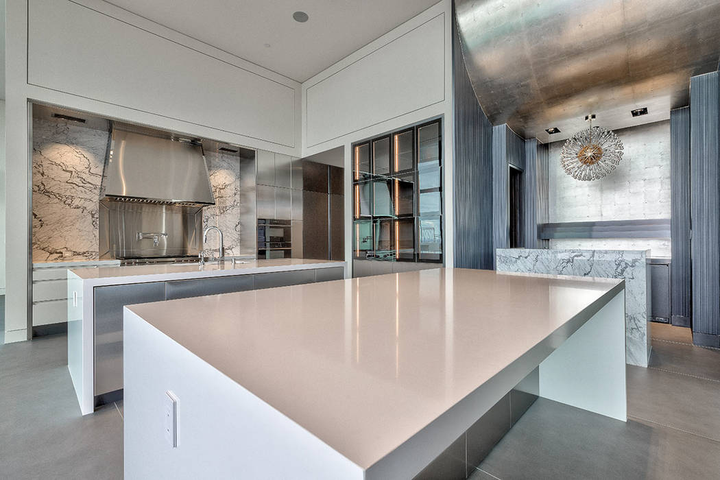The kitchen. (Hoogland Architecture)