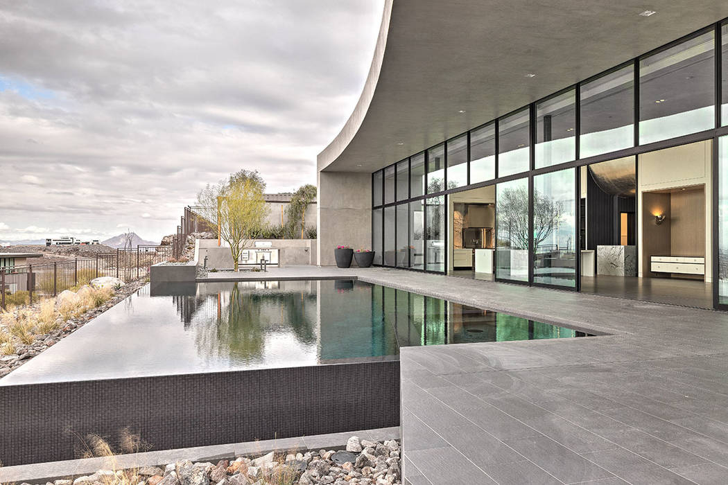 Most of the modern-design homes have infinity-edge pools, like the Cloud Chaser in Ascaya.