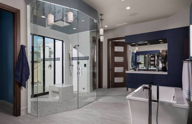 The 2020 New American Home features a large master bath. (Jeffrey A. Davis Photography Inc.)