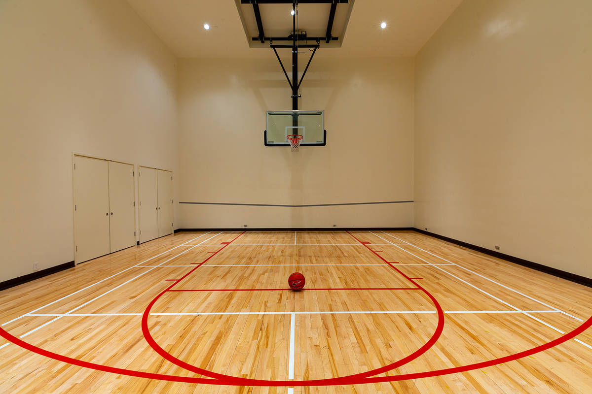 Former MGM Resorts International Chairman and CEO Jim Murren's home has a half basketball court ...