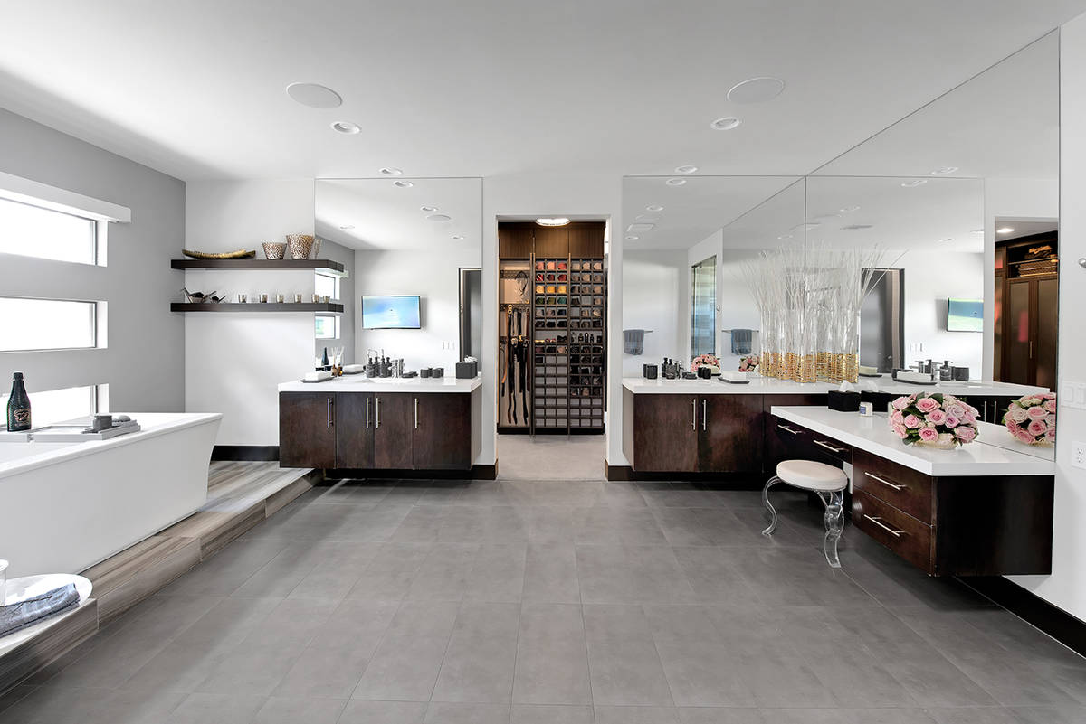 The master bath. (Simply Vegas)