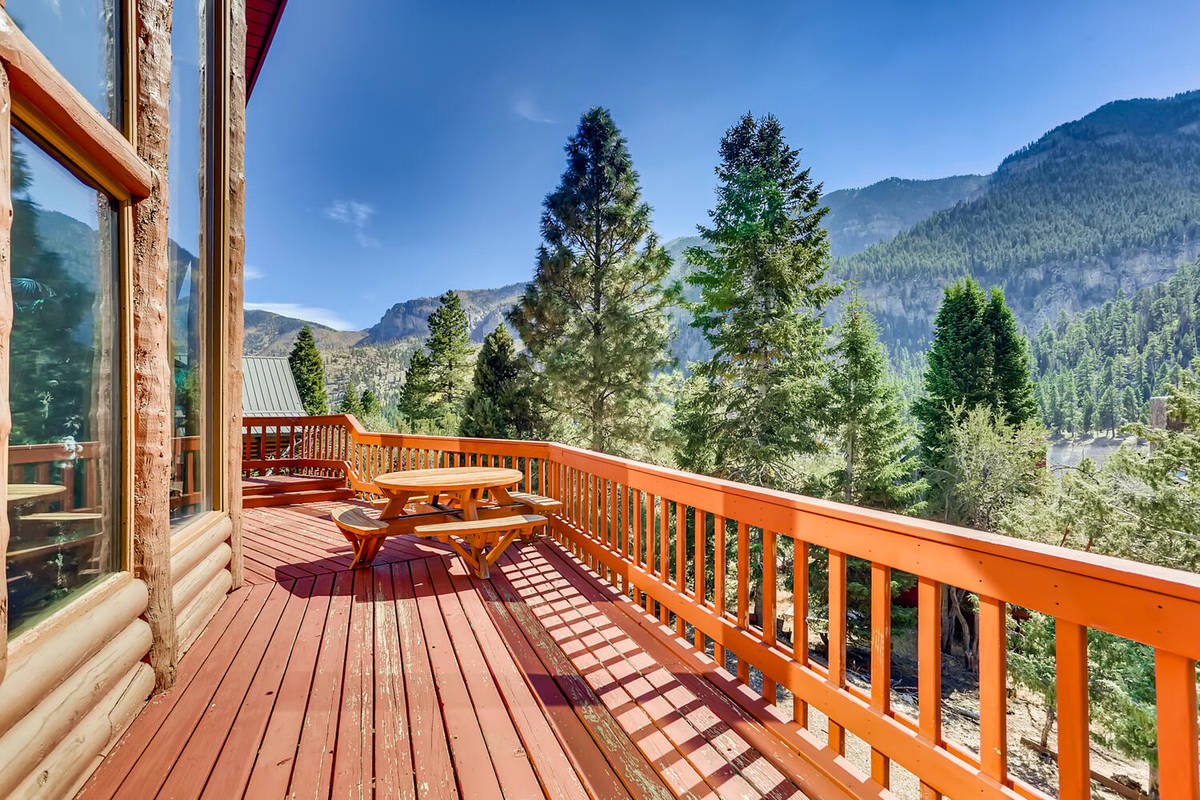 Mount Charleston Christmas cabin lists for over 1.1M Las Vegas