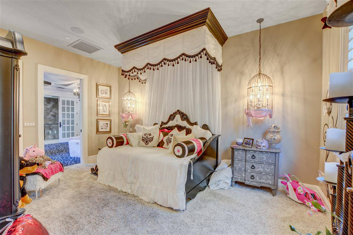 A child's bedroom. (Keller Williams)