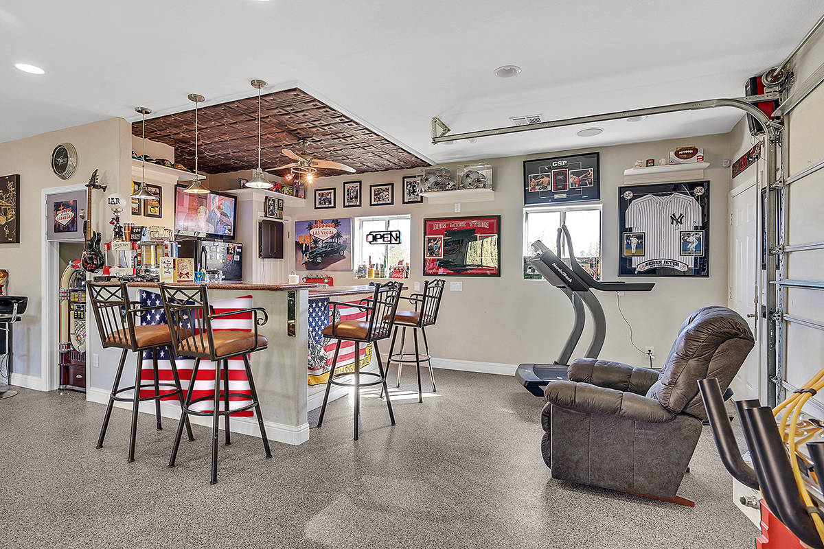 Darin Marques Group Allen Foster created his own showcase garage with custom paint, epoxy floo ...