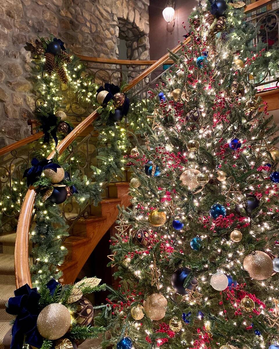 Festive Christmas Tree Decor in Las Vegas