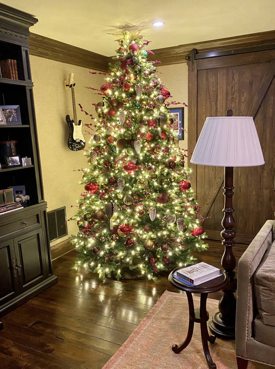 Las Vegas Residential Christmas Decorating Services