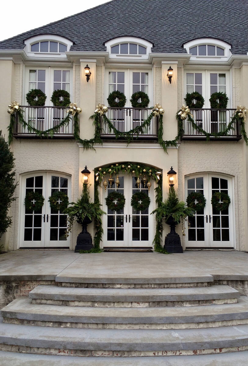 A luxury home on the East Coast decked out for the holidays. (Christopher Todd)