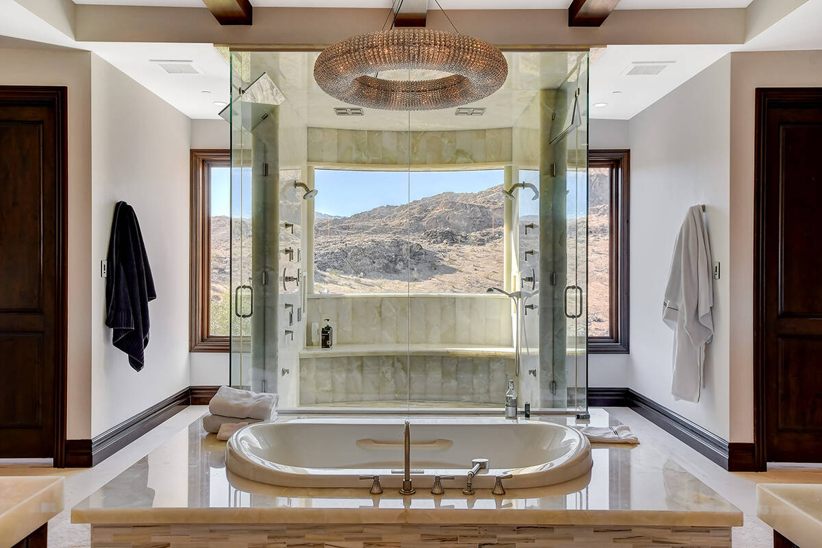 The master bath features large soaking tub. (LVRE)