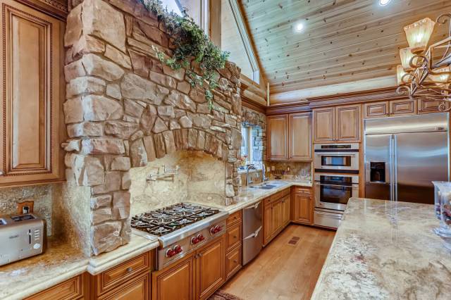 The kitchen includes stone accents. (Mt. Charleston Realty)