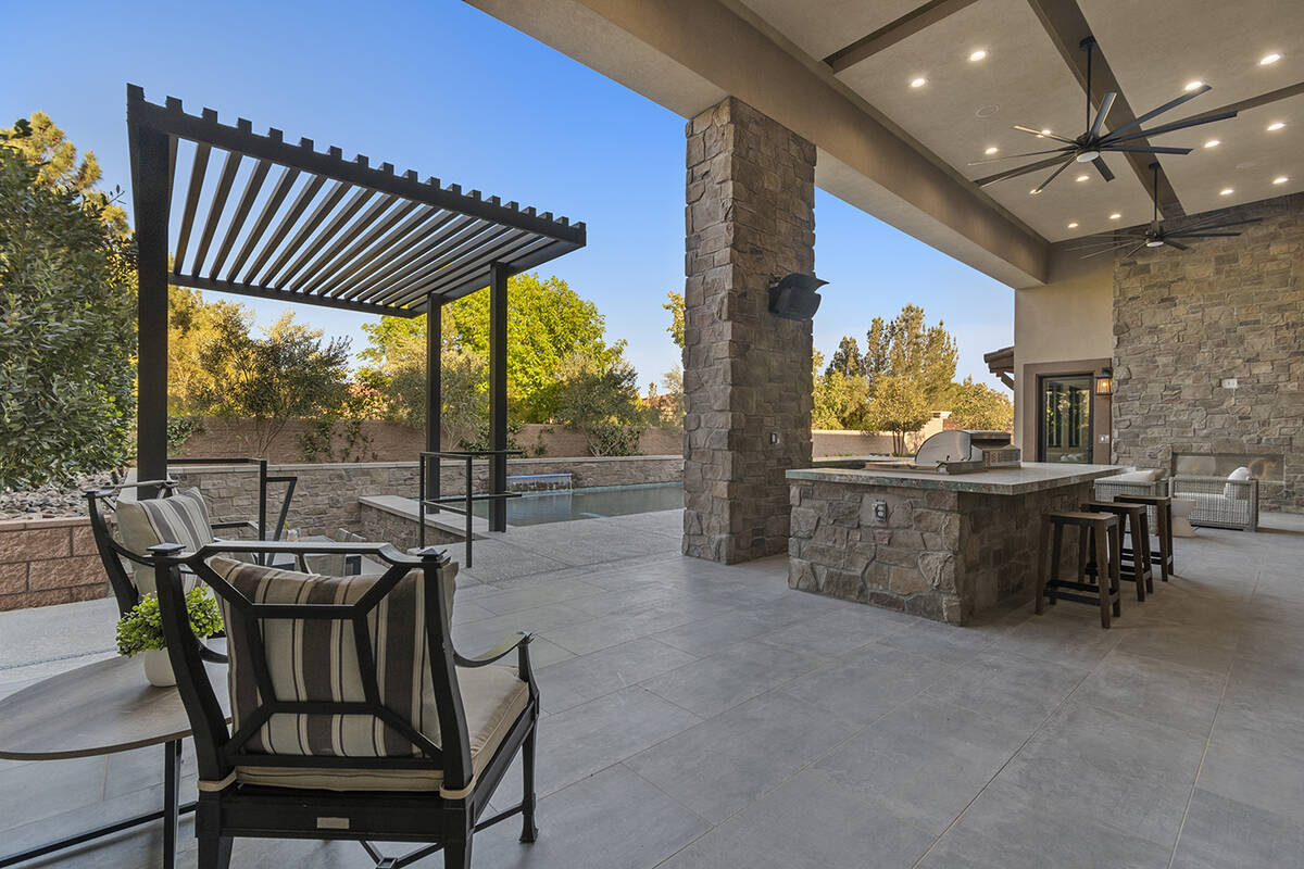 The patio. (Darin Marques Group)
