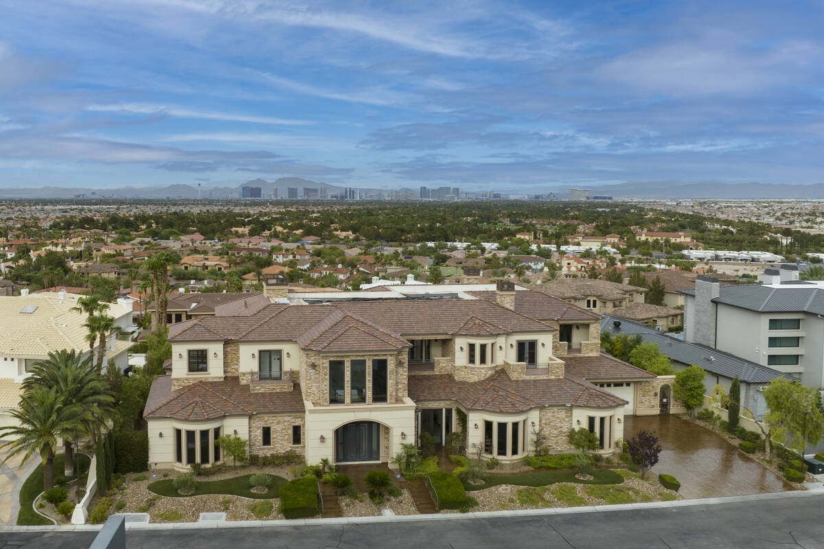 The home sits on 0.55 acres. (Las Vegas Sotheby’s International)