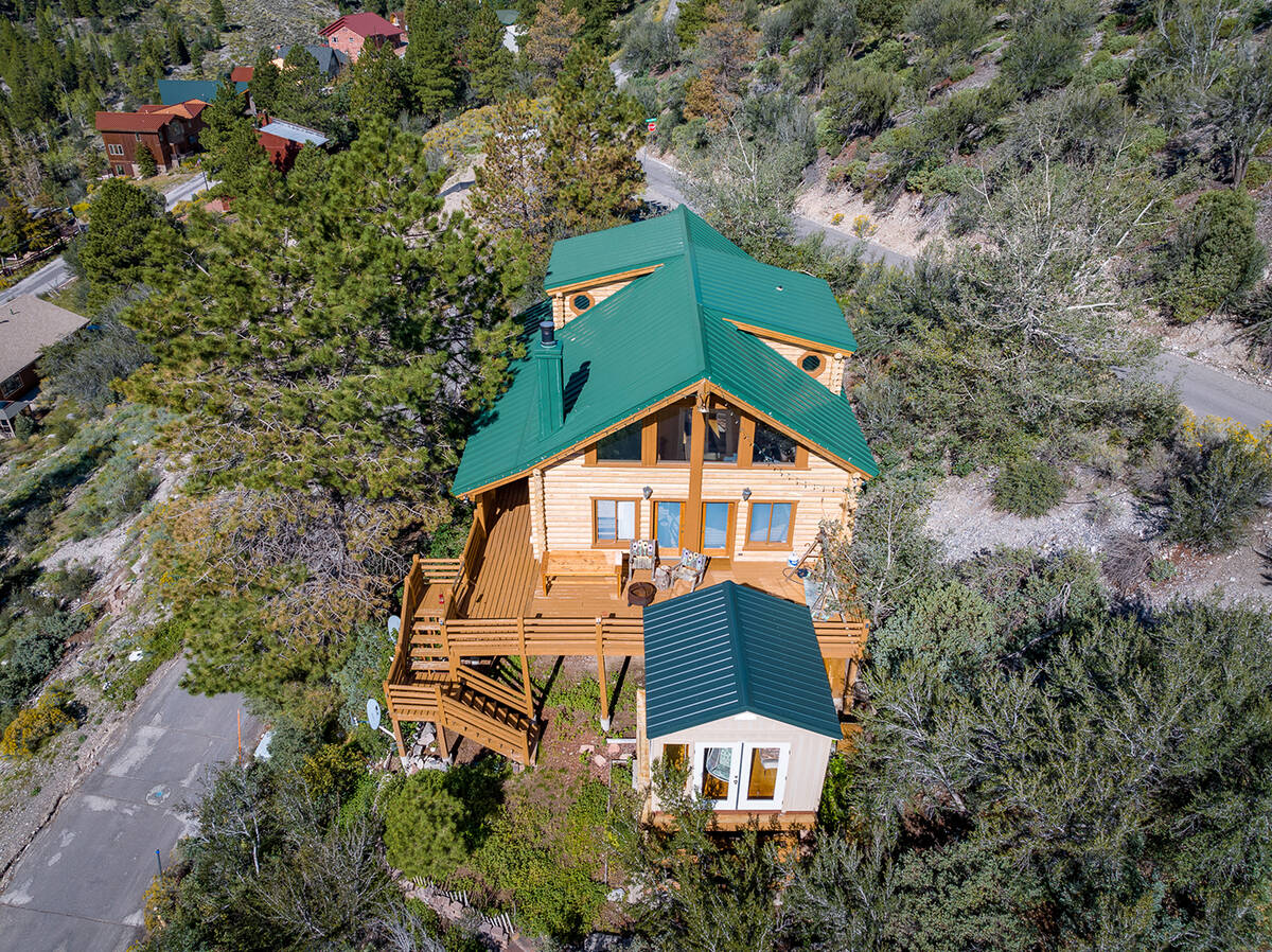 A Mount Charleston cabin has sweeping views of the pine forest. (Mt. Charleston Realty)