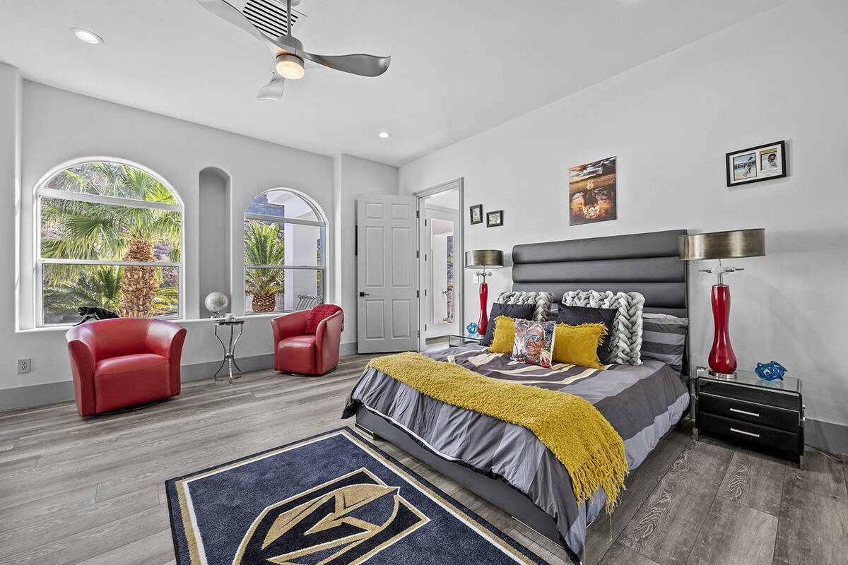 A guest bedroom. (Aeon Jones, AVIA Media Group)