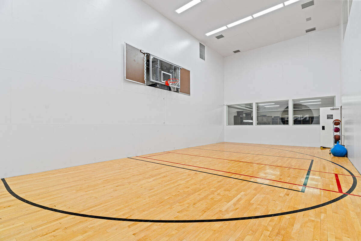 Some luxury homebuyers are turning their garages into indoor basketball courts. (The Agency)