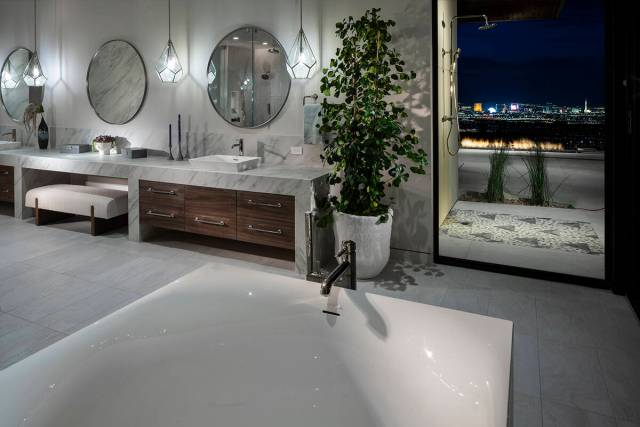 The master bath. (Levi Ellyson/501 Studios, courtesy Pro Builder Media)