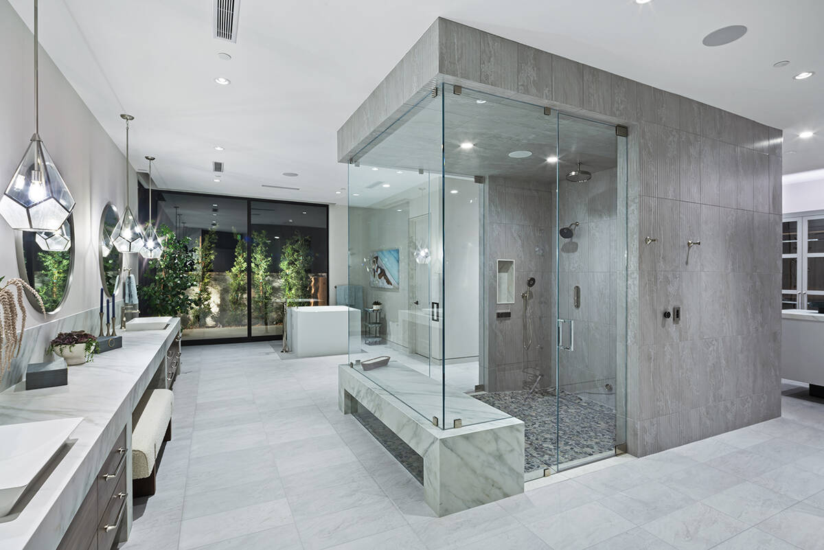 The master bath features a large shower. (Levi Ellyson/501 Studios, courtesy Pro Builder Media)