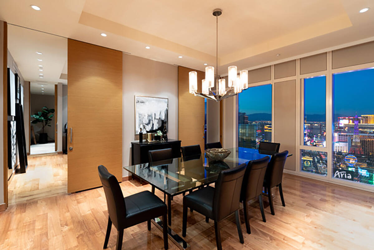 Las Vegas luxury high-rise sales down; prices up