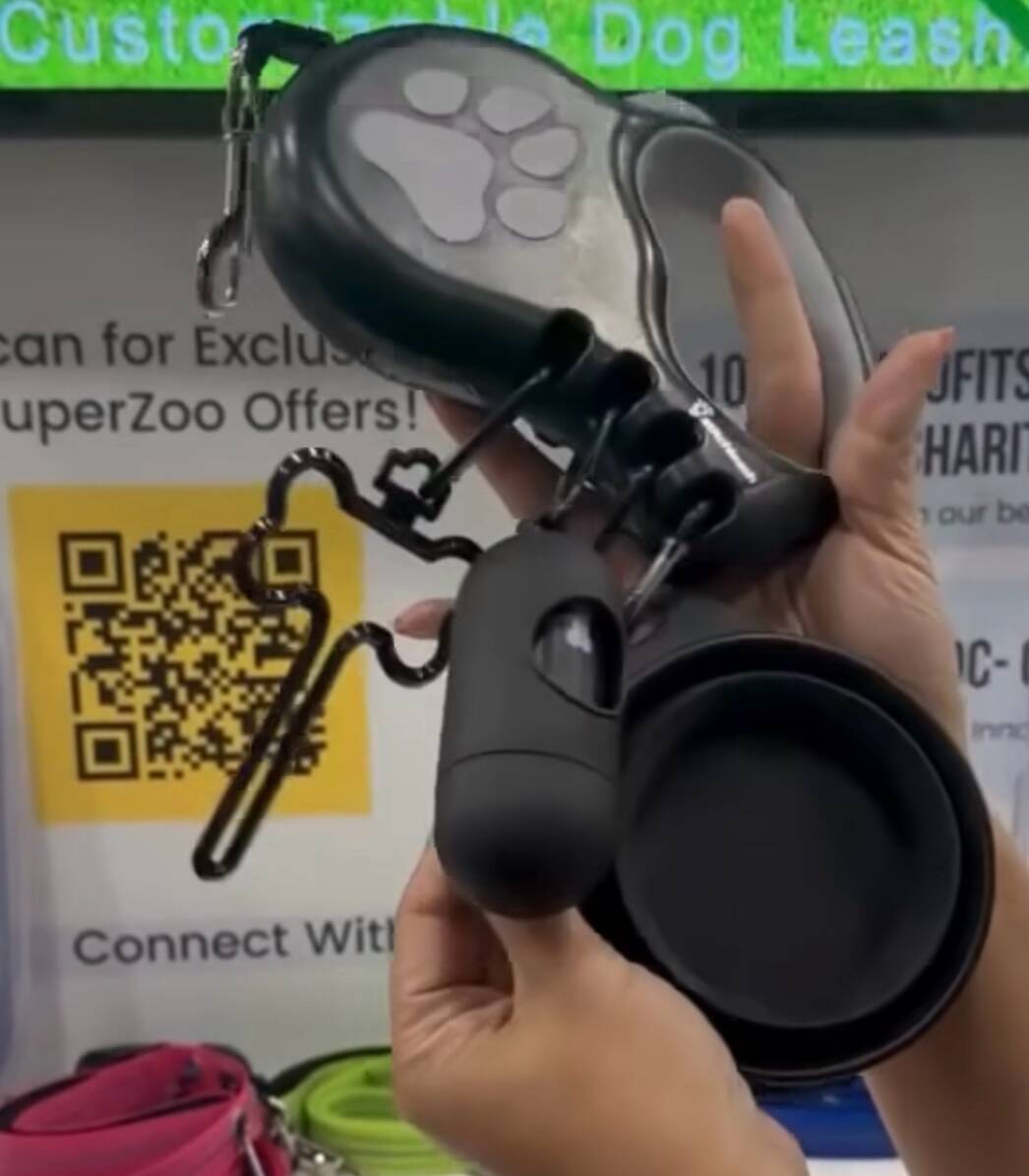 StitchLeash showcased its latest product, the All-in-One Smart Leash at SuperZoo. (SuperZoo)