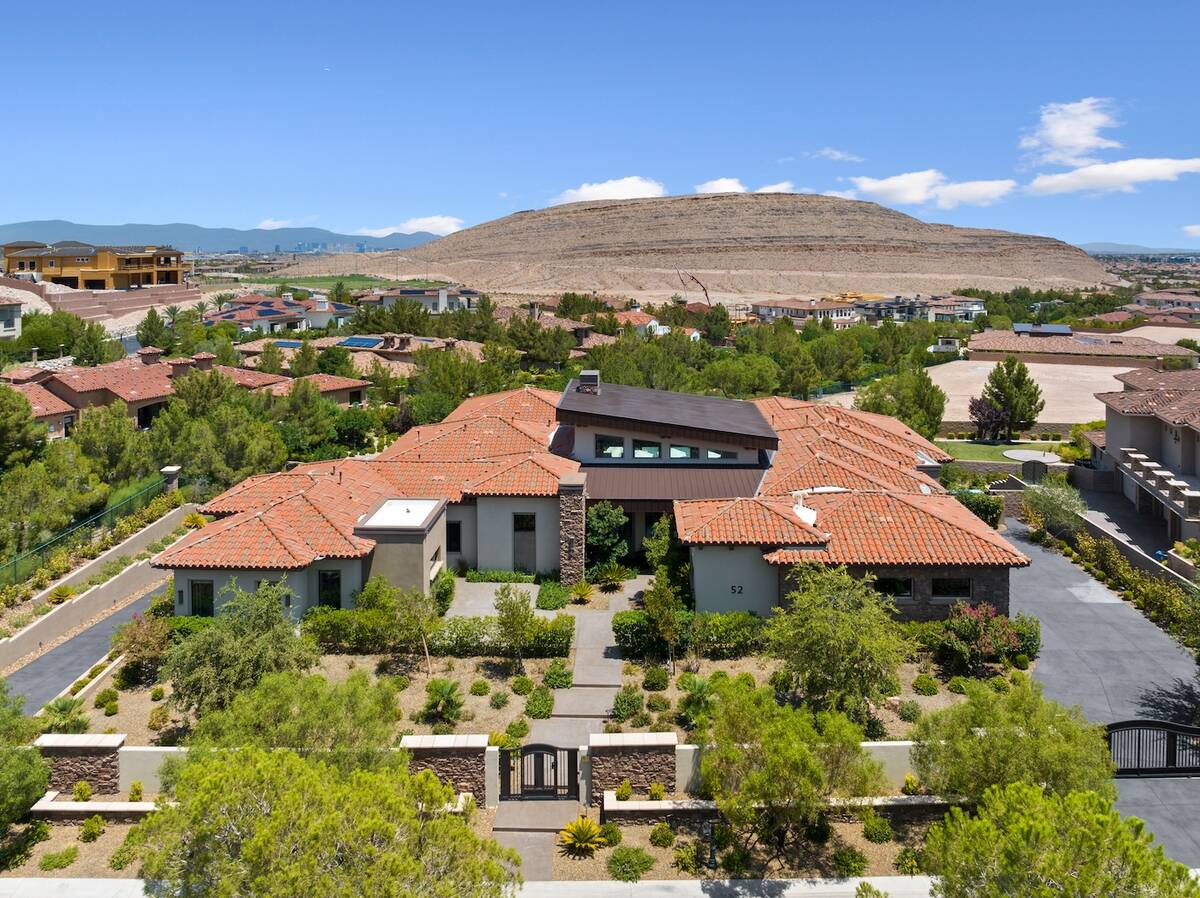 The Southern Highlands estate sold for nearly $9 million in September. (Coldwell Banker Premier)