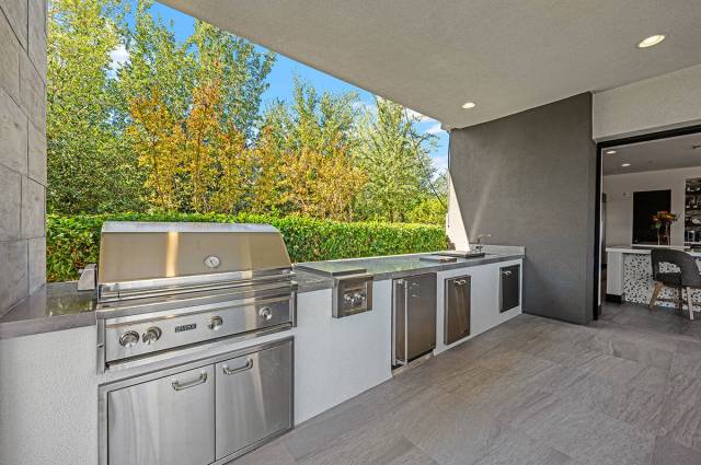 The outdoor kitchen. (Real Broker LLC)