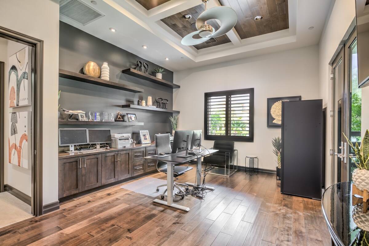 An office. (Keller Williams Realty Southwest)