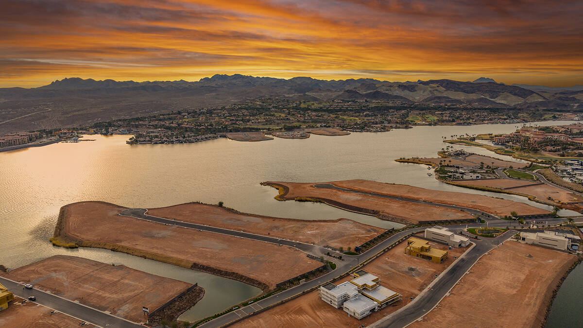 Lake Las Vegas. (Photos courtesy of Gene Northup/Las Vegas Sotheby's International Realty)