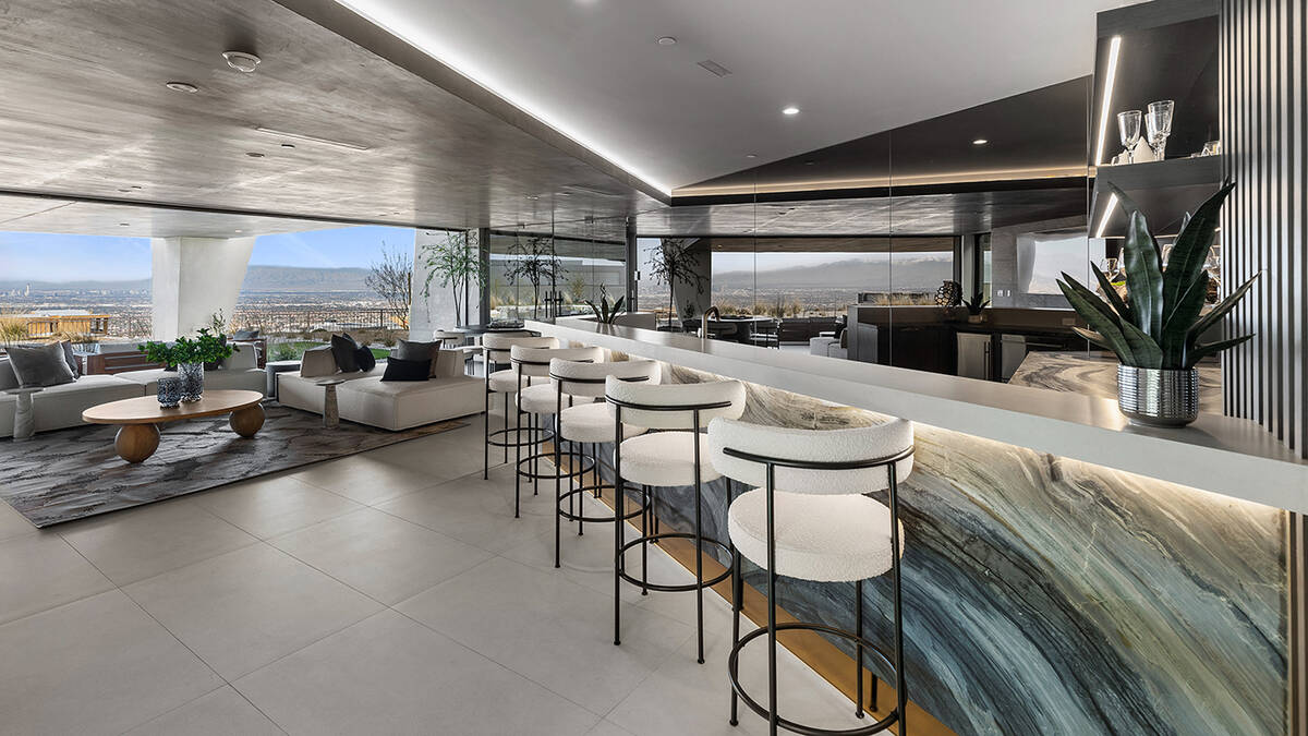 “Vegas Modern” architecture is what Las Vegas-based Blue Heron Design/Build is known for in ...