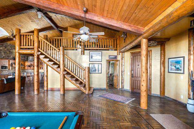 The 9,125-square-foot cabin has two stories. (IS Luxury)