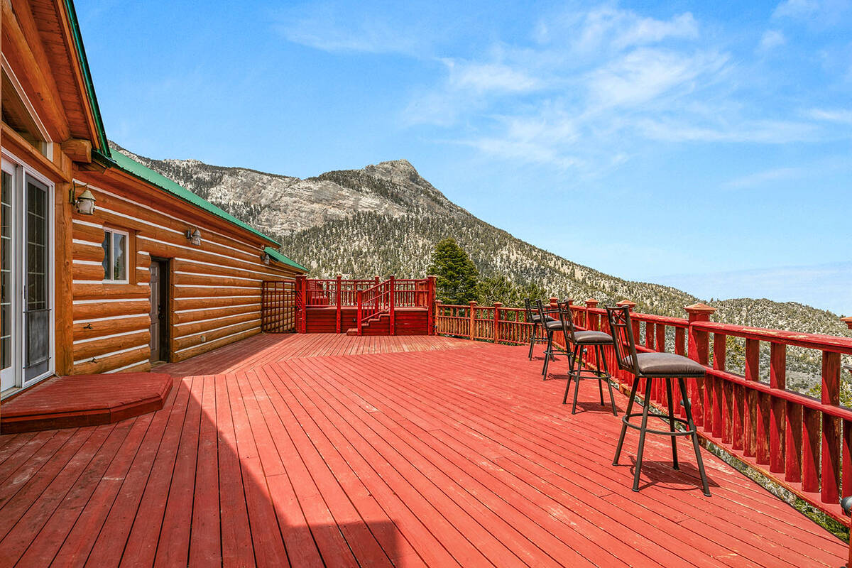The cabin has a 3,000-square-foot wrap-around redwood. (IS Luxury)