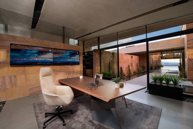The office. (Douglas Elliman of Nevada)