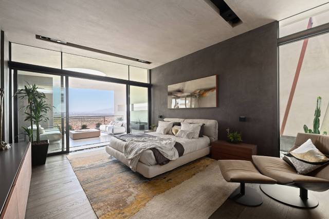 A guest bedroom. (Douglas Elliman of Nevada)