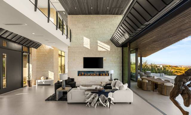 The $25 million home in Summerlin’s Summit Club is a desert modern masterpiece. (IS Luxury)